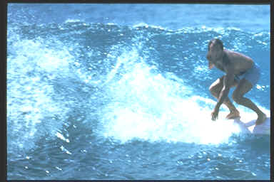 Surfer.tif (295080 bytes)
